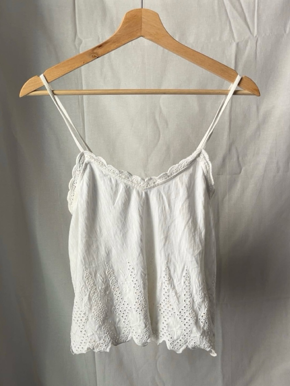 American Eagle Outfitters White Lace-Trim Eyelet Cami
